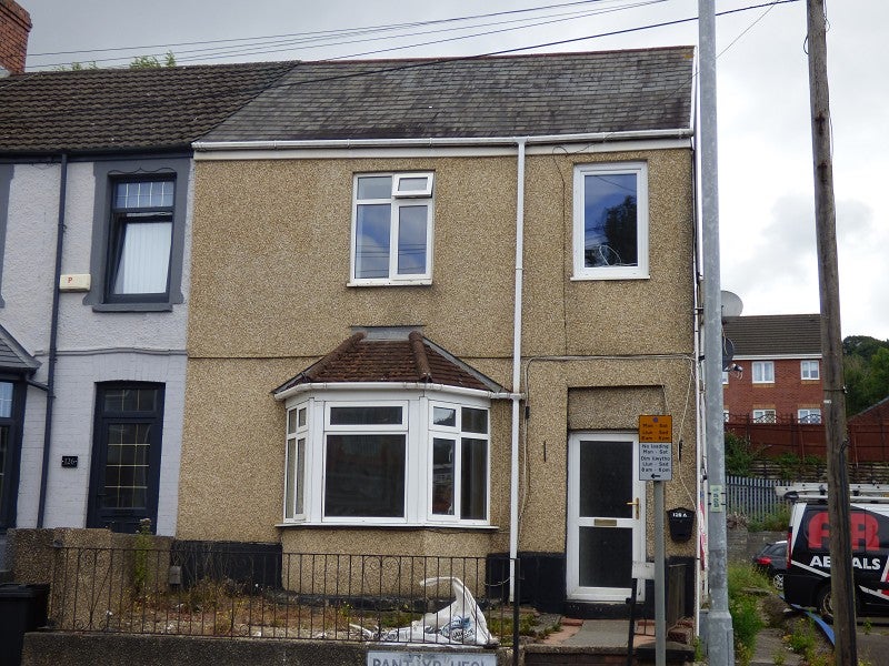 House Pantyrheol in Neath