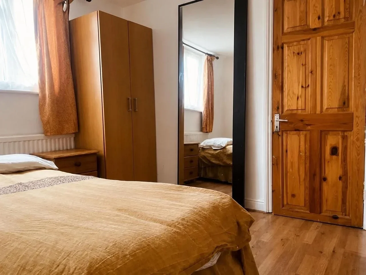 Room Santley Street in Greater London