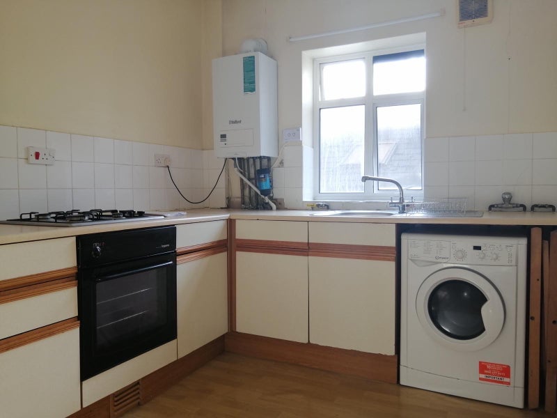 Room Camberwell Road in Greater London