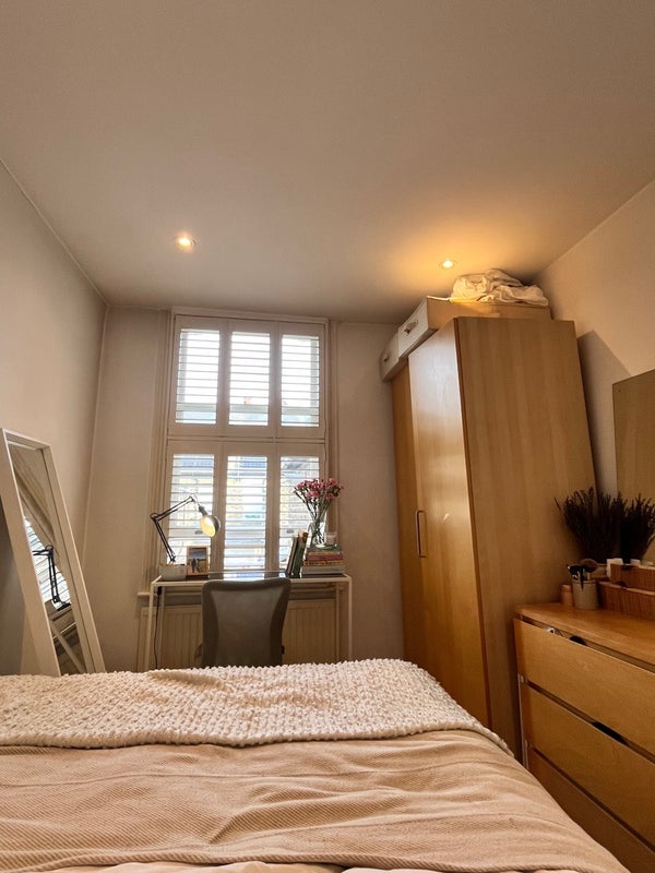 Room Morrison Street in Greater London