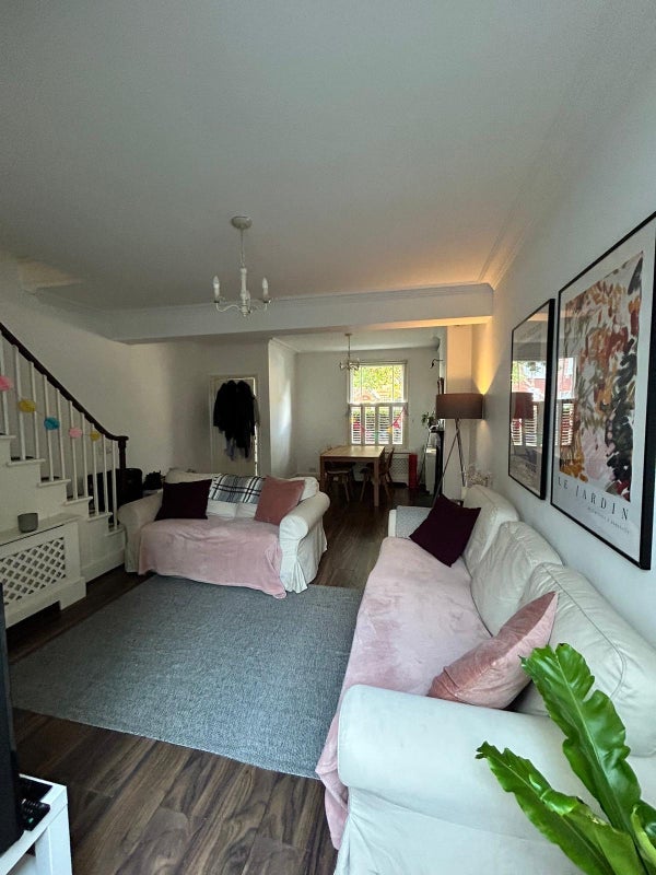 Room Morrison Street in Greater London
