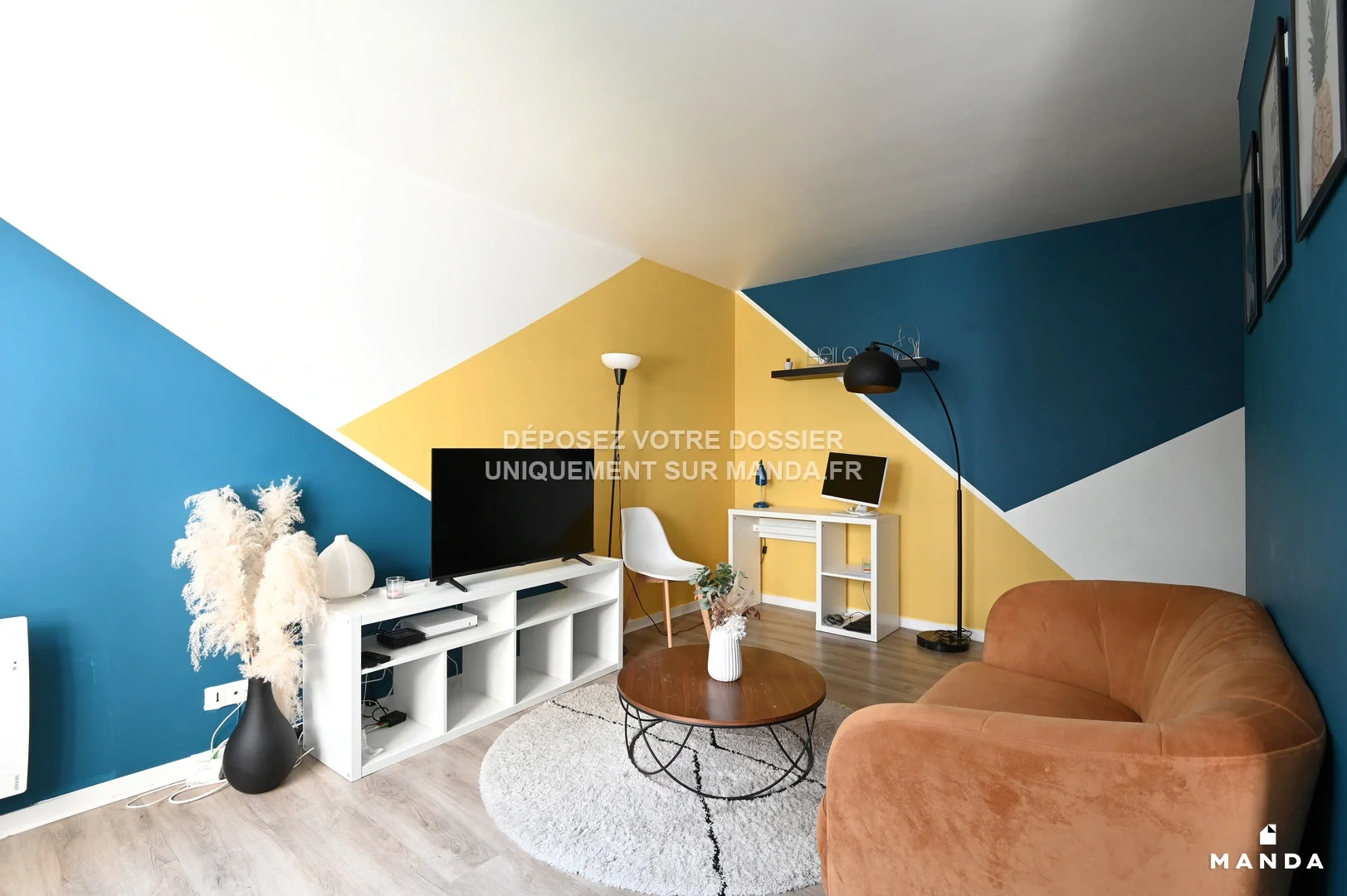 Flat Rue des Lilas d'Espagne in Courbevoie