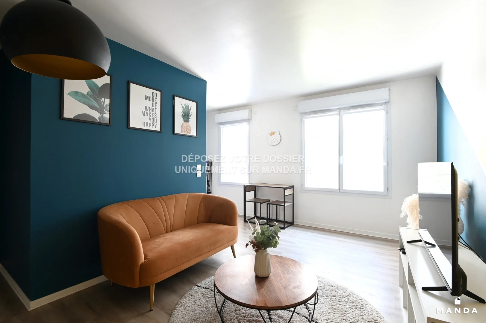 Flat Rue des Lilas d'Espagne in Courbevoie