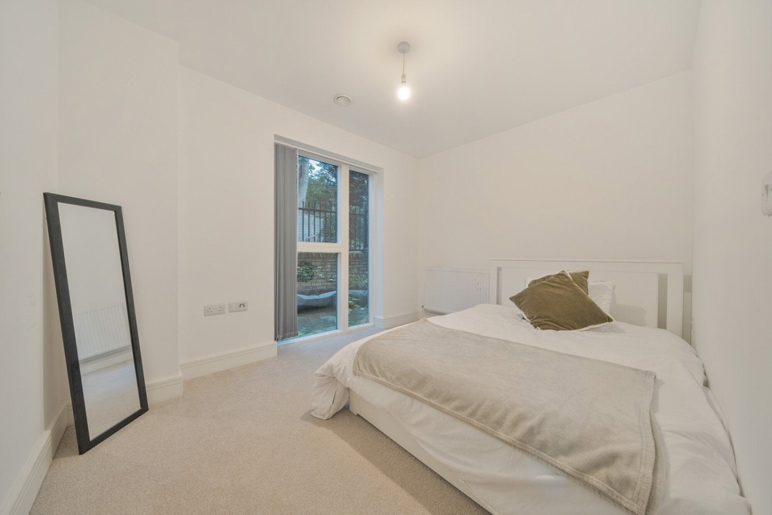 Flat McNeil Road in Greater London