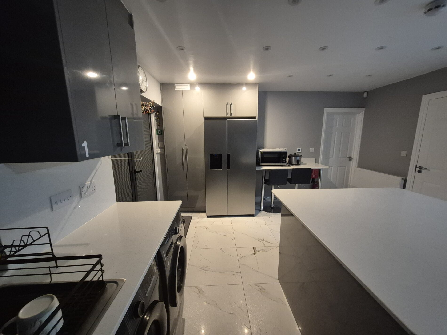 Room Bilton Road in Greater London