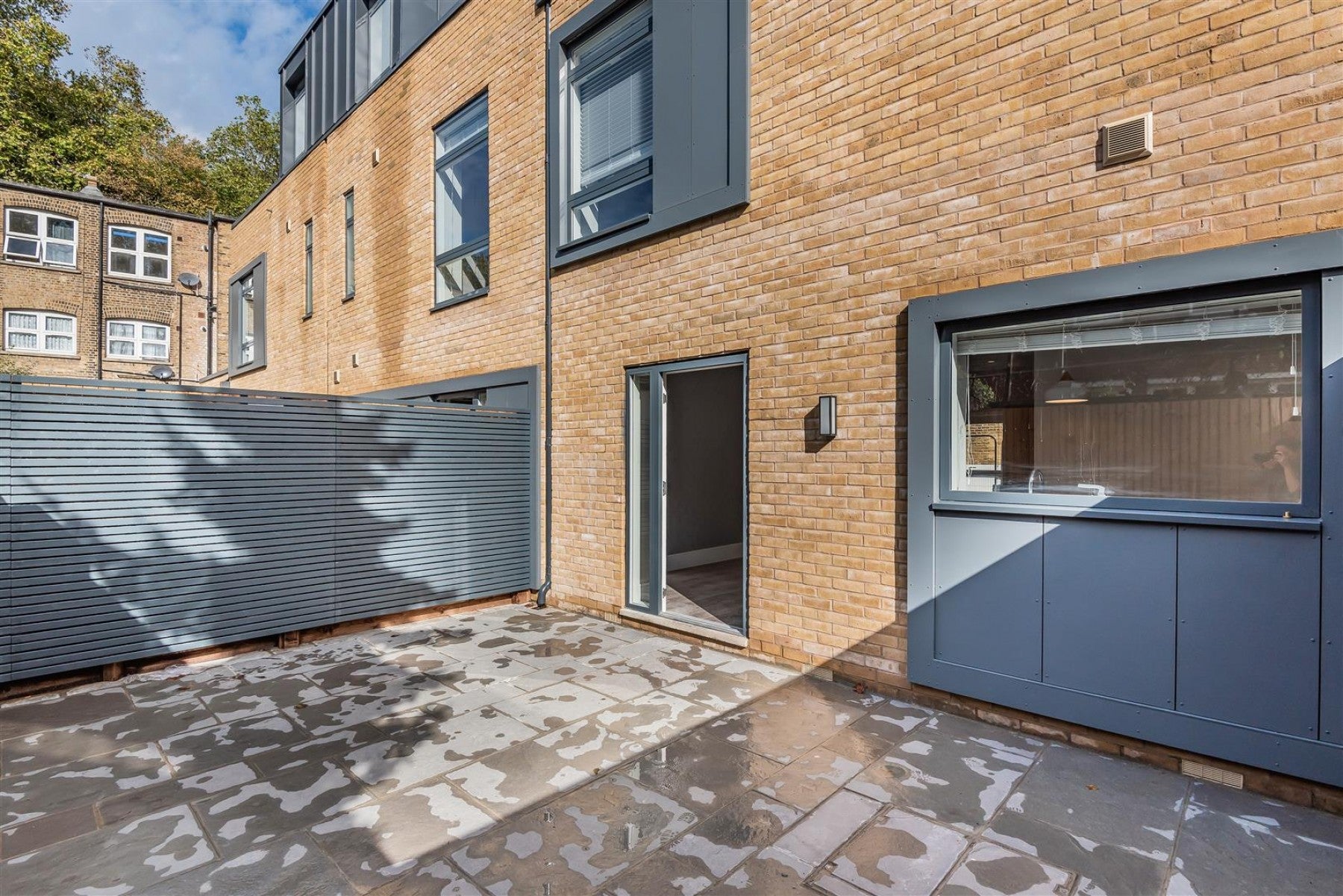 House Otley Terrace in Greater London