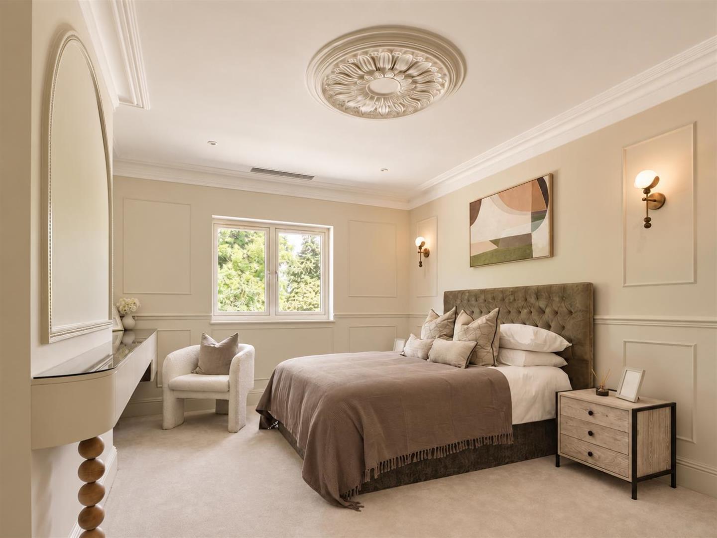 House St Quintin Avenue in Greater London