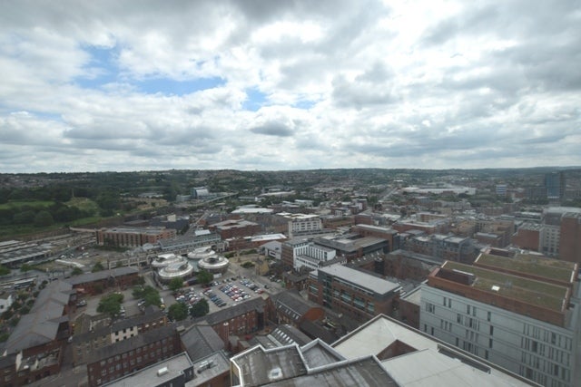 Flat St Paul's Drive in Wakefield