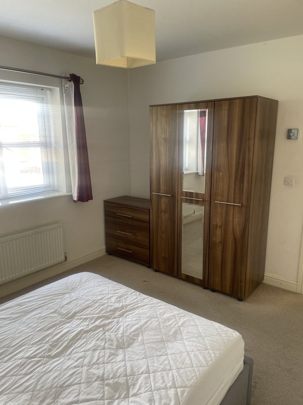 Room Ditta Drive in Sandwell