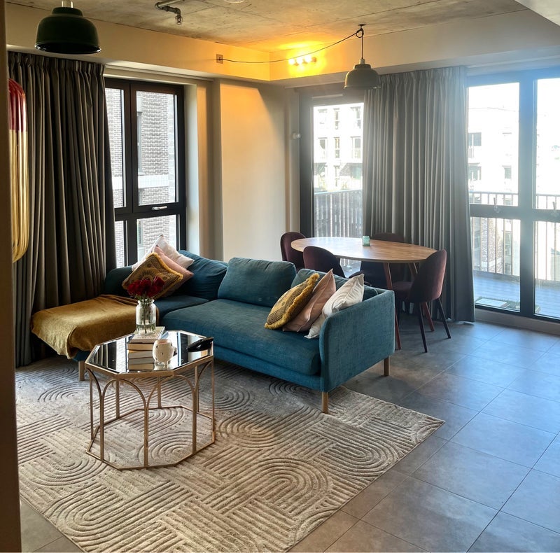 Room Atlantic Crescent in Greater London