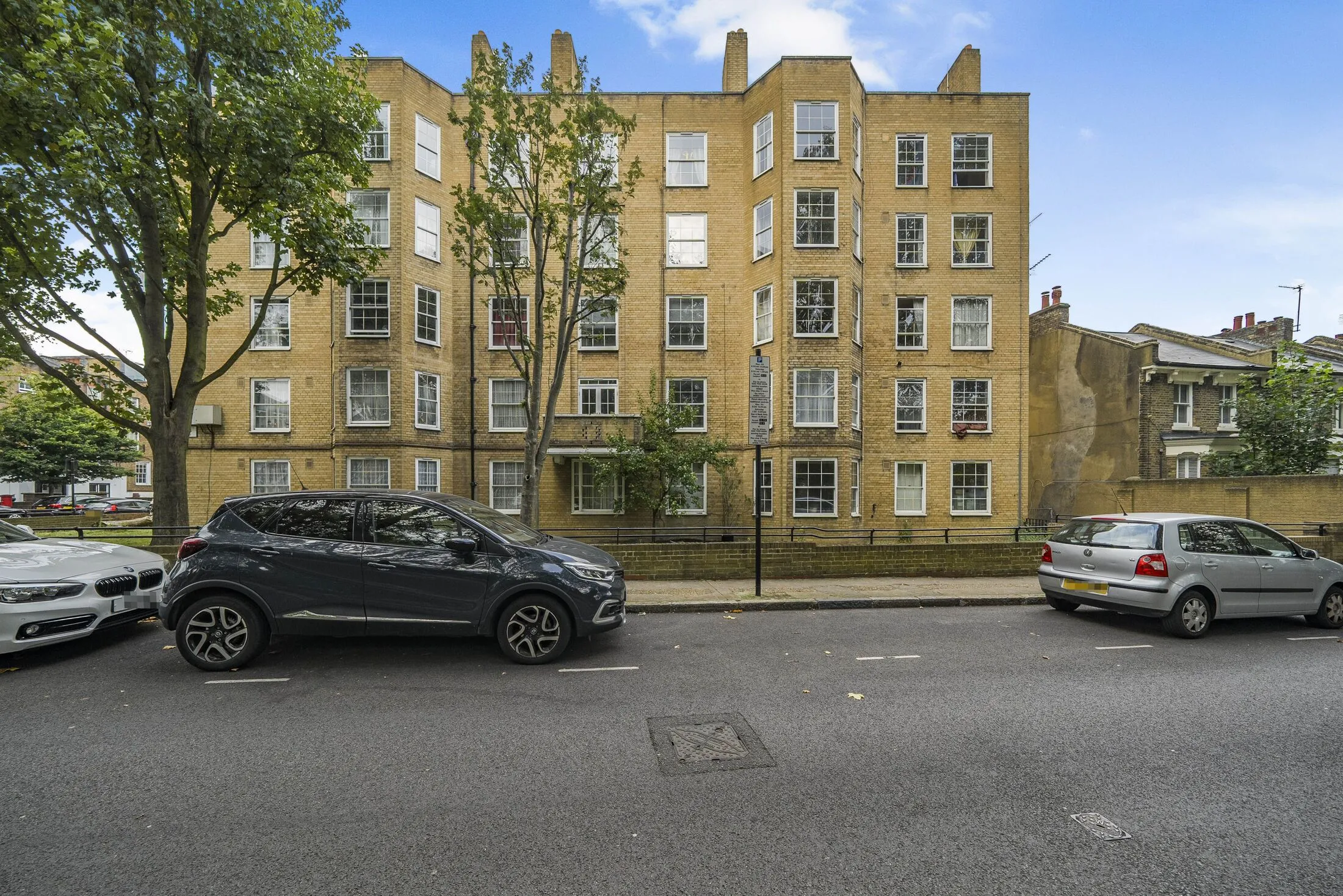 Flat Liverpool Road in Greater London