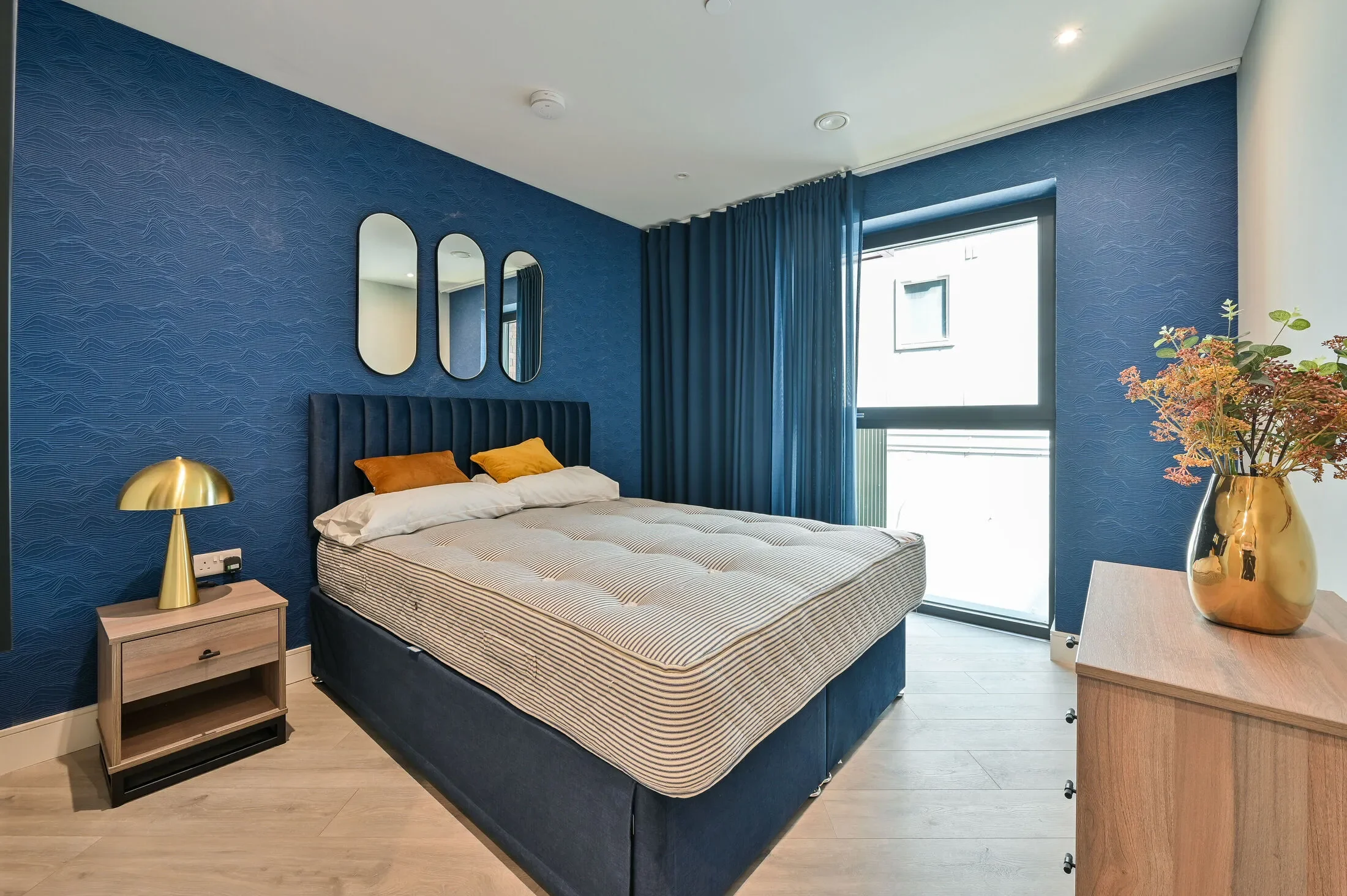 Flat Steedman Street in Greater London