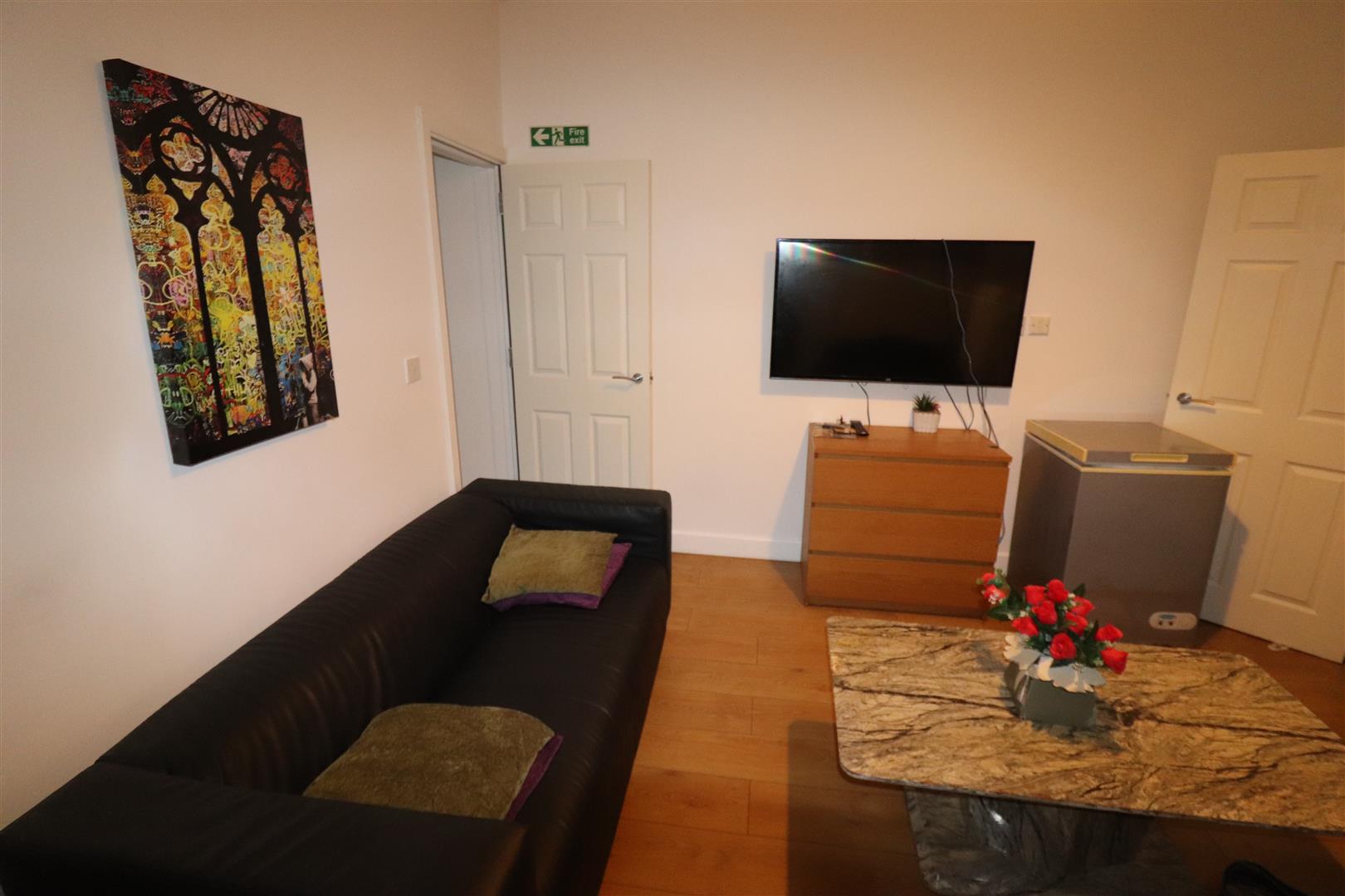 Room Harley Street in Coventry