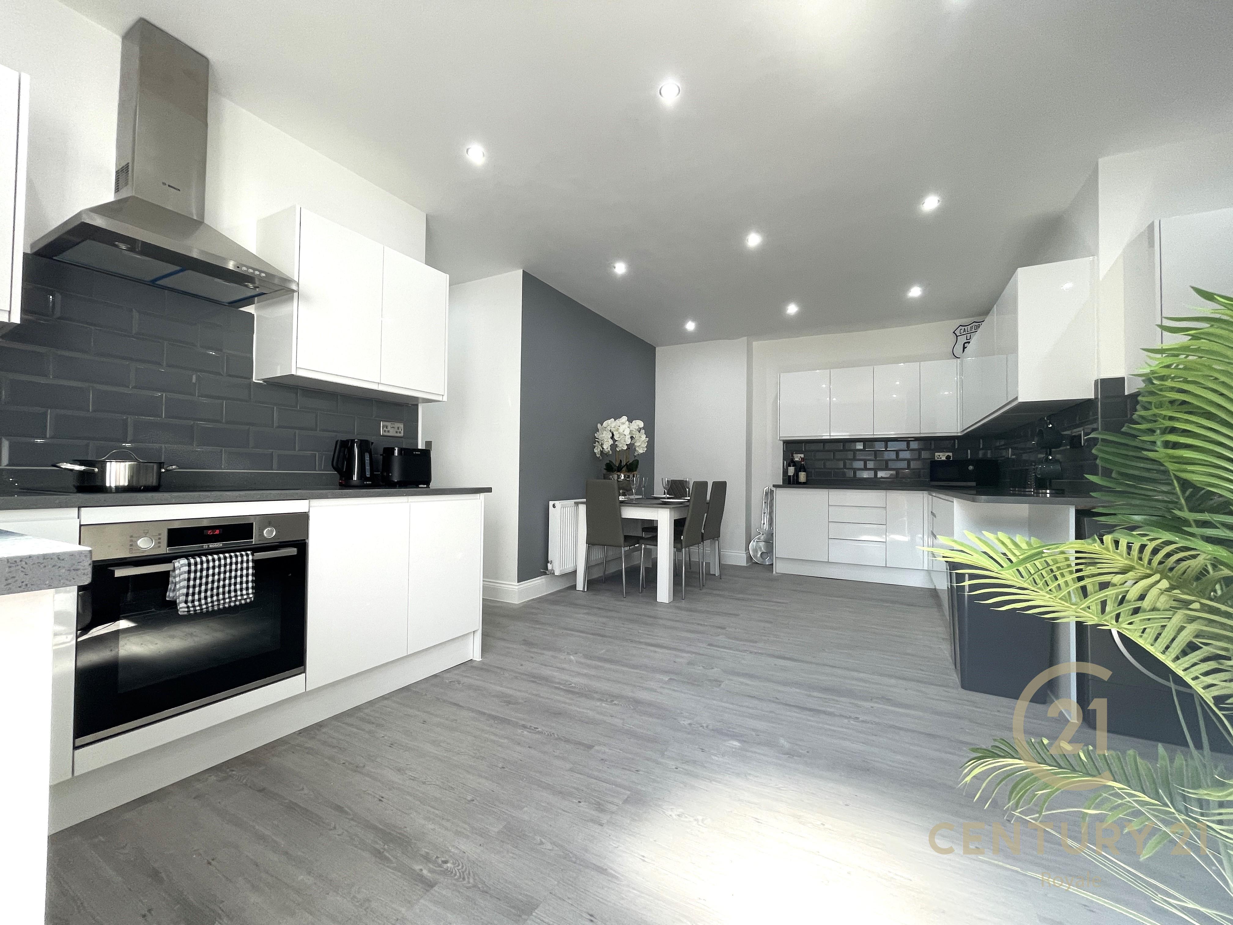 Flat Hill Crescent in Greater London
