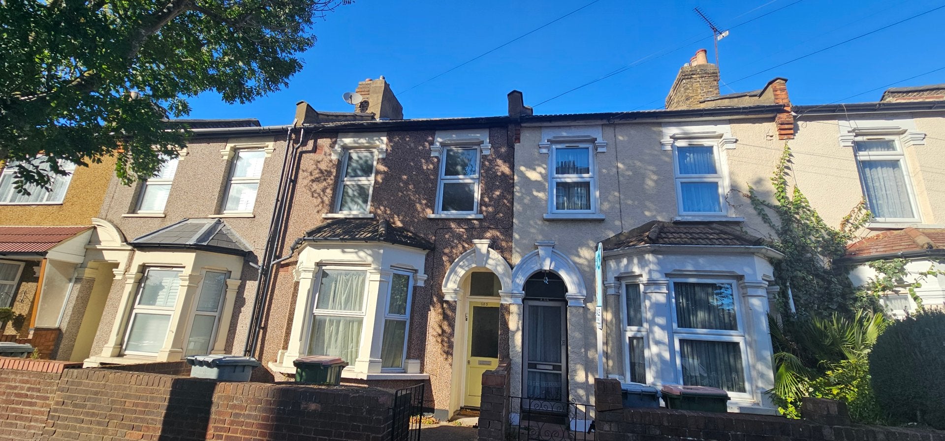 Flat Halley Road in Greater London
