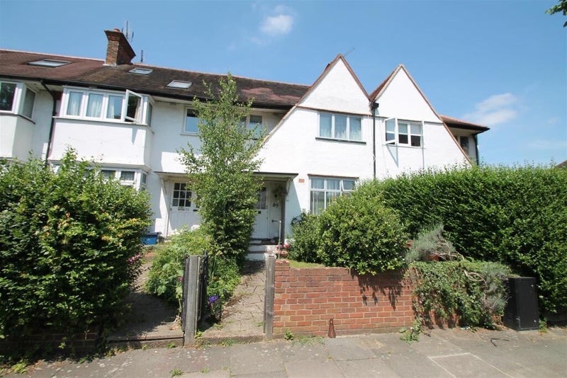 Room The Ridgeway in Greater London