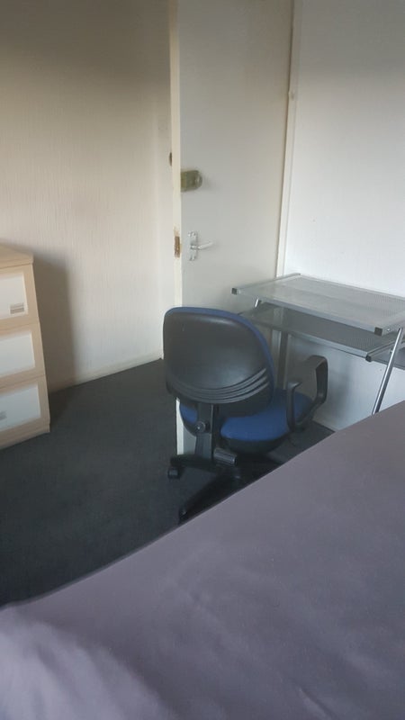 Room Muirhouse Place East in City of Edinburgh