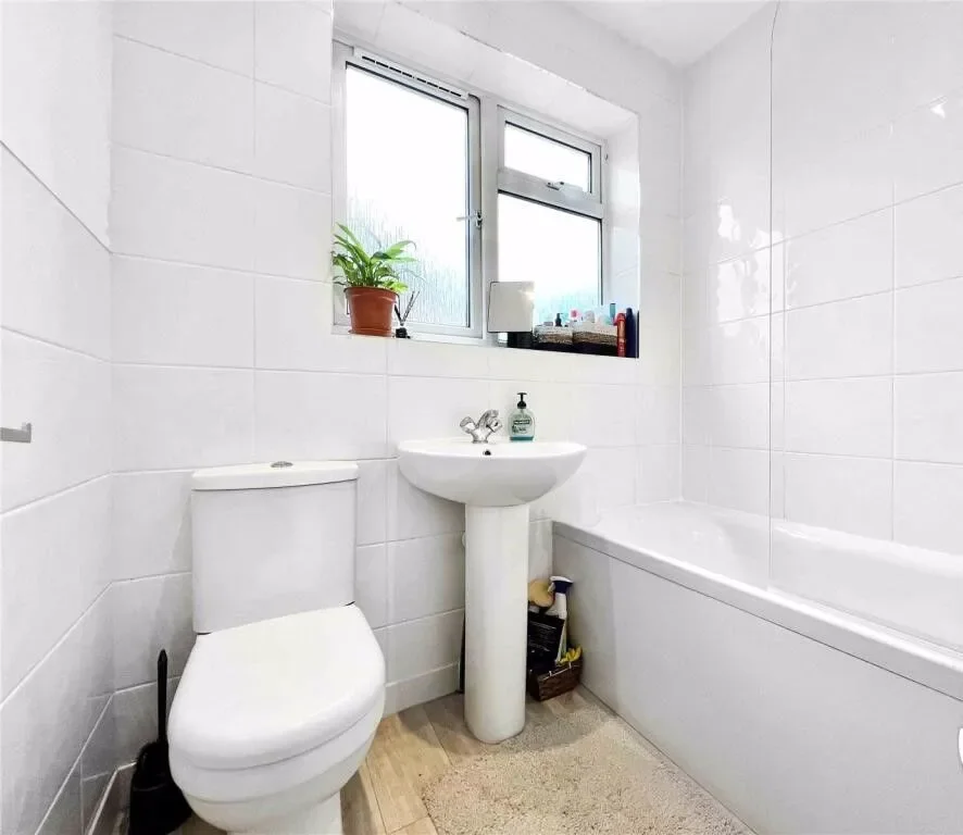 House Stonefield Close in Greater London