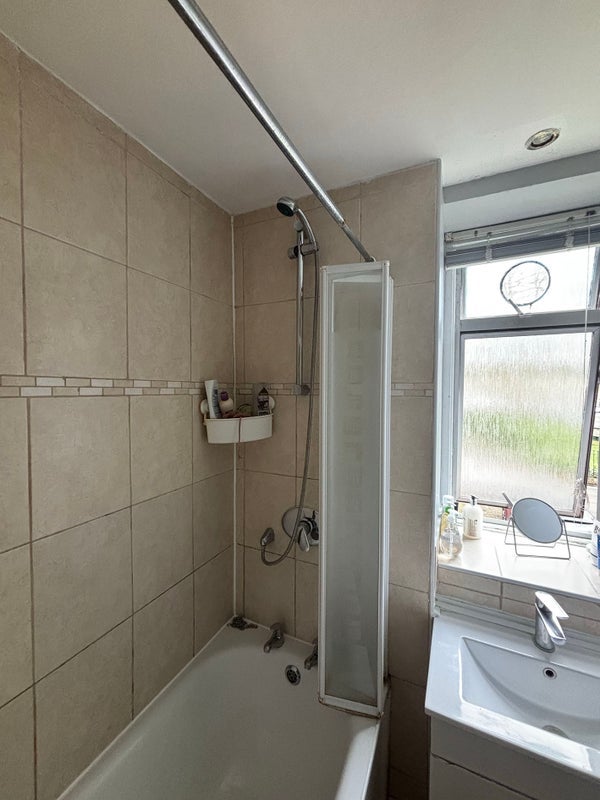 Room Alwyne Square in Greater London