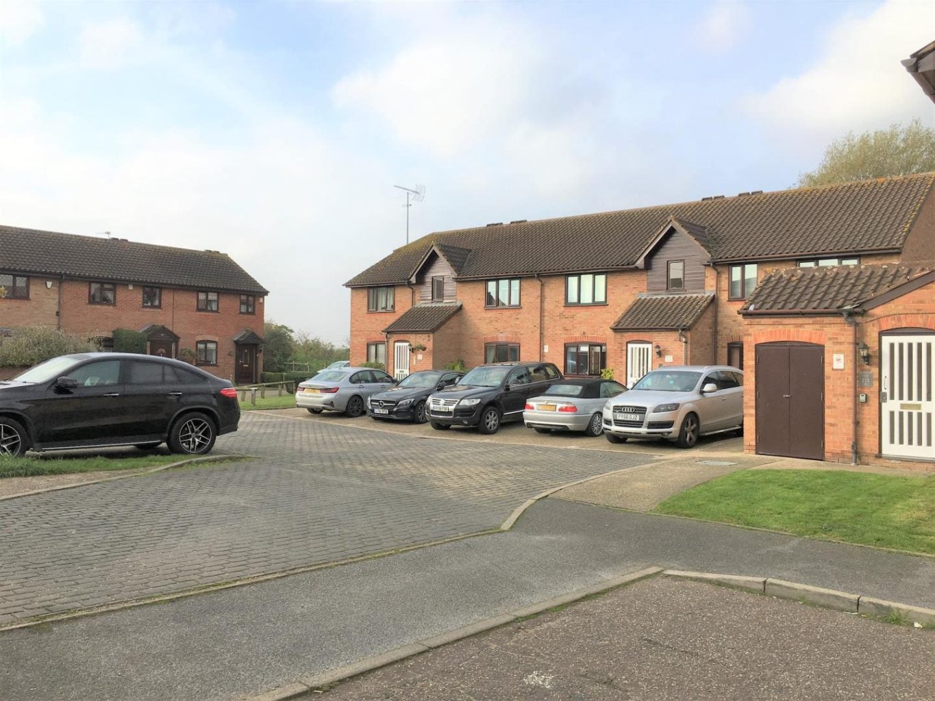 Flat Sewardstone Road in Greater London