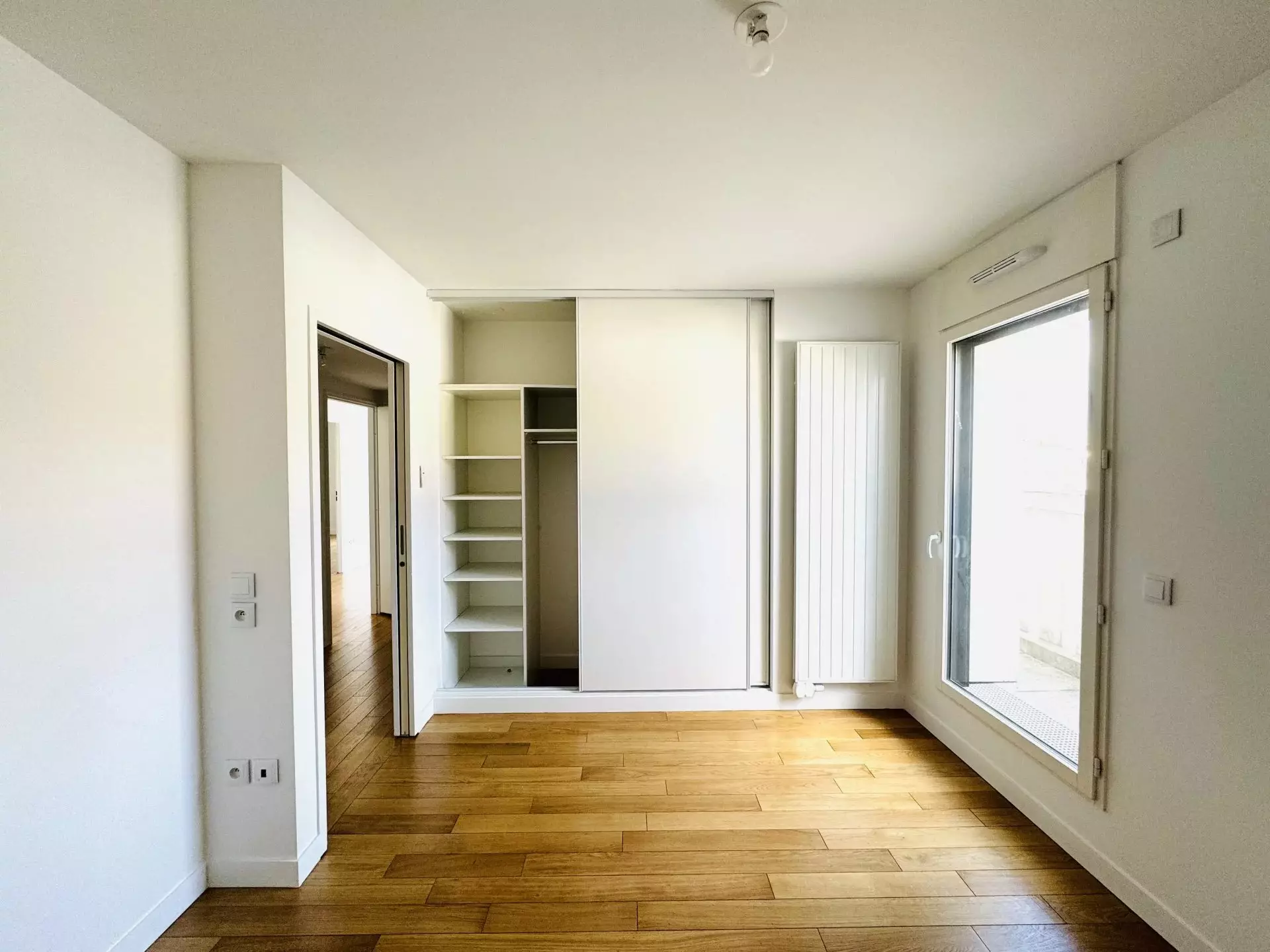 Flat Rue Louis Rouquier in Levallois-Perret