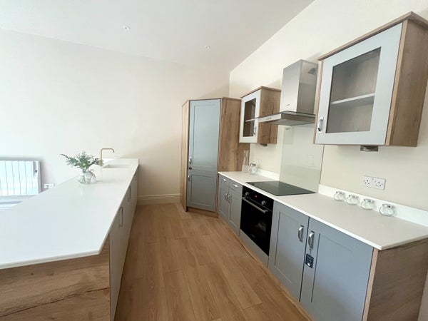 Flat Whalley Road in Manchester