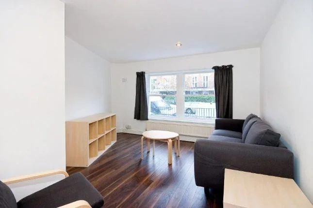 Flat Rhyl Street in Greater London