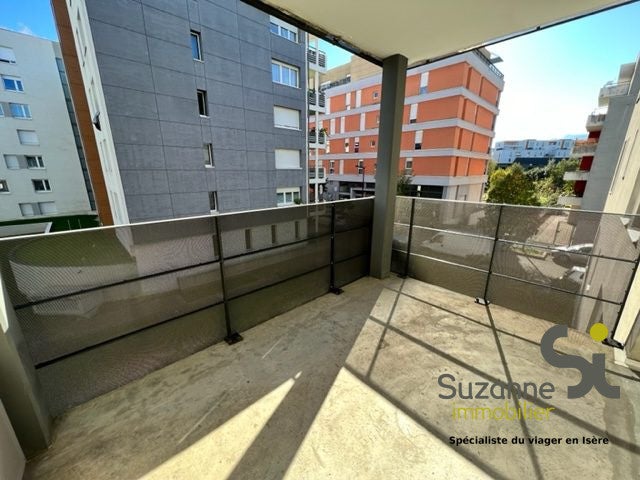 Flat Rue Alfred de Vigny in Grenoble