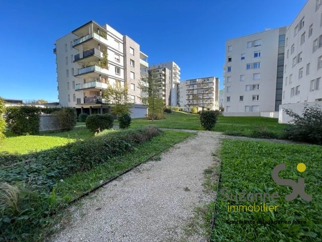 Flat Rue Alfred de Vigny in Grenoble