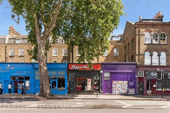 Room Kennington Road in Greater London