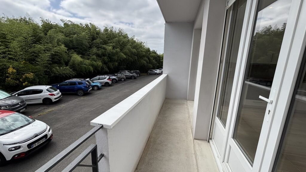 Flat Avenue du Stade Nautique in Pau