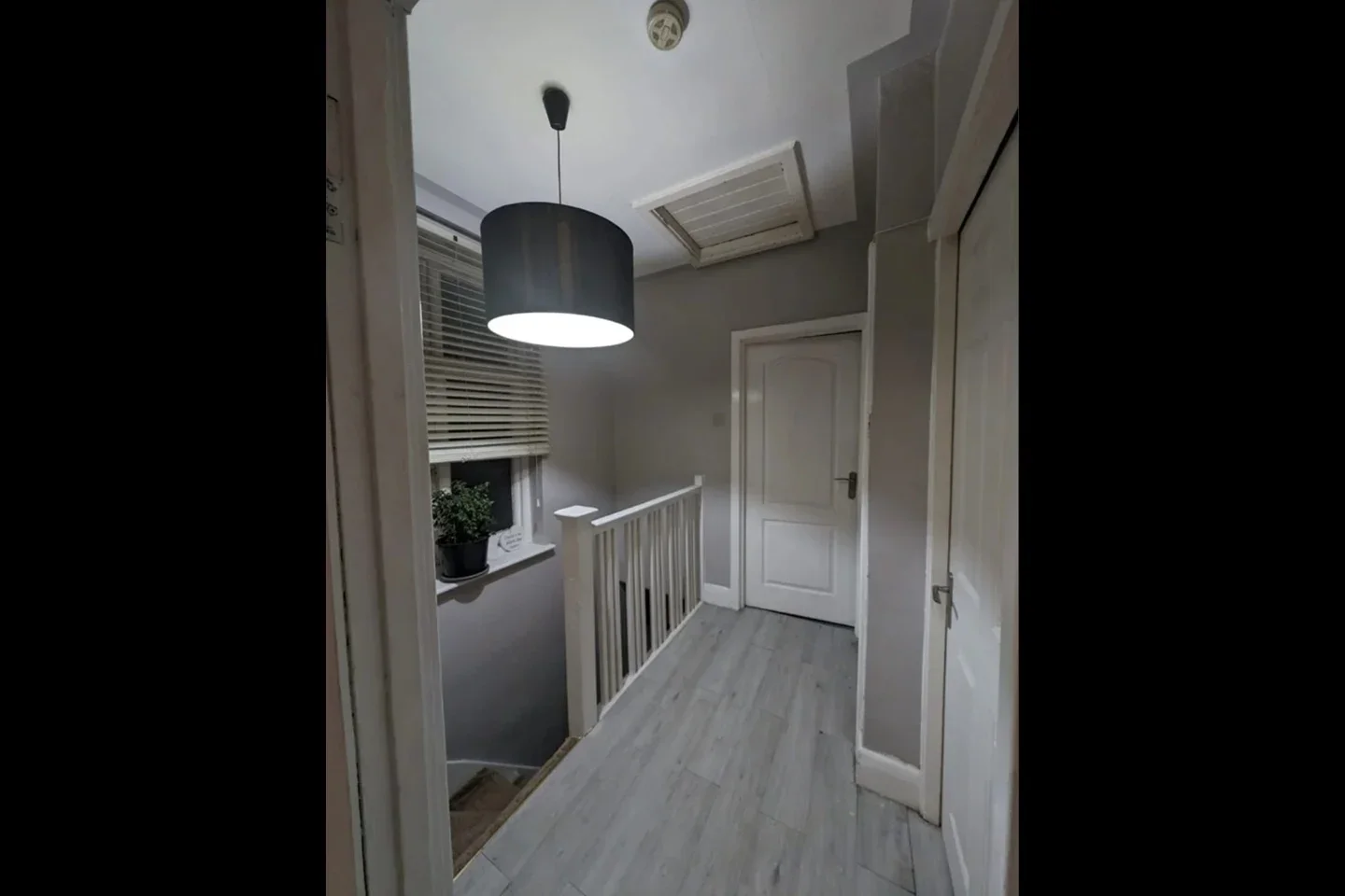 Room Highcroft Avenue in Greater London