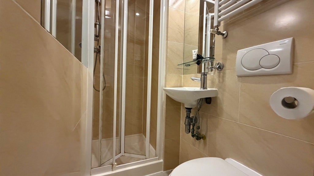Room Cartwright Gardens in Greater London