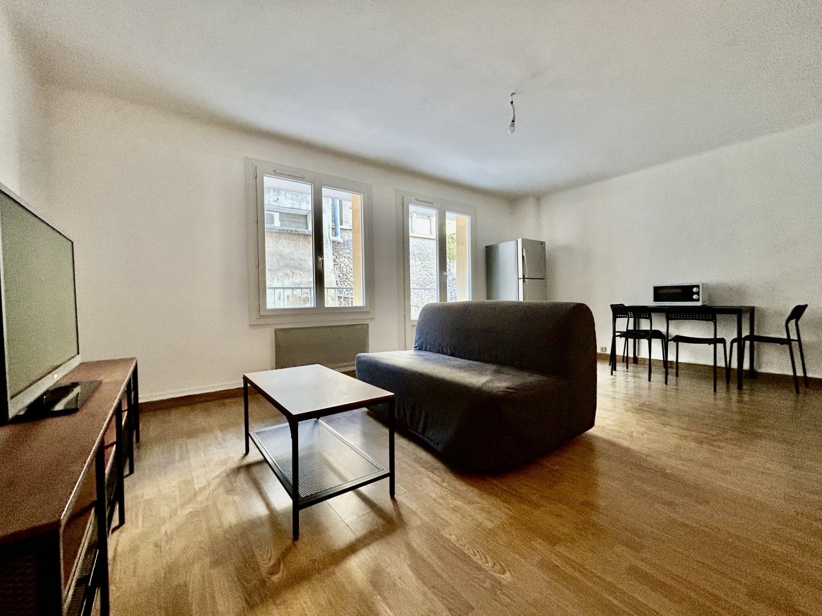 Flat Place Jules Guesde in Marseille