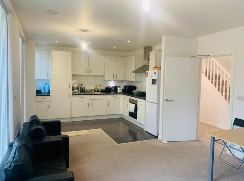 Room Shipman Road in Greater London