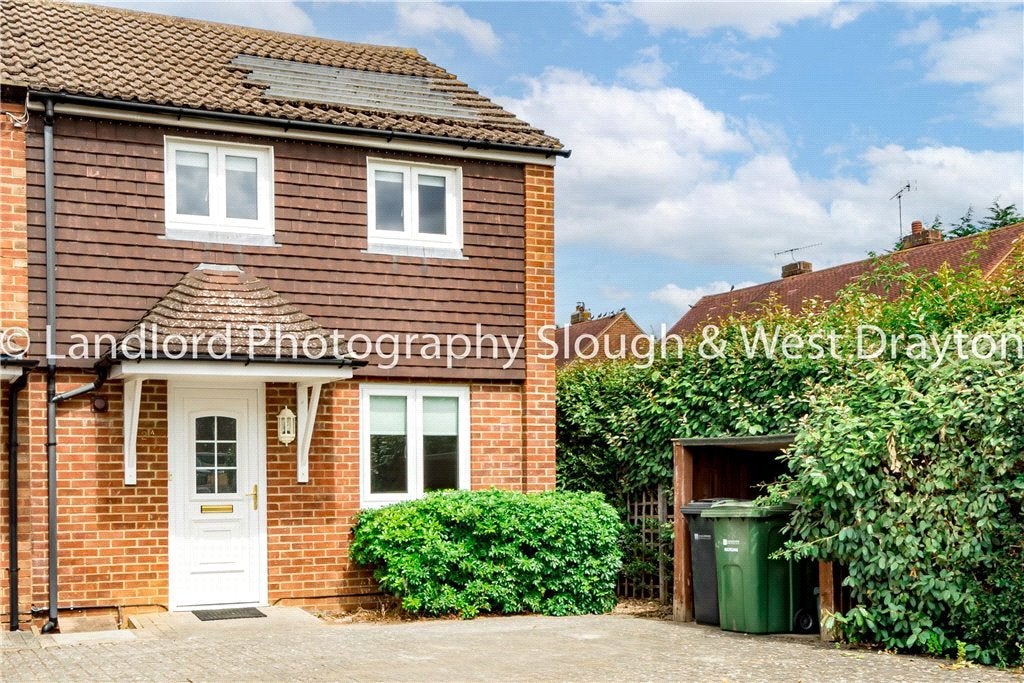 Room Broomfield in Guildford
