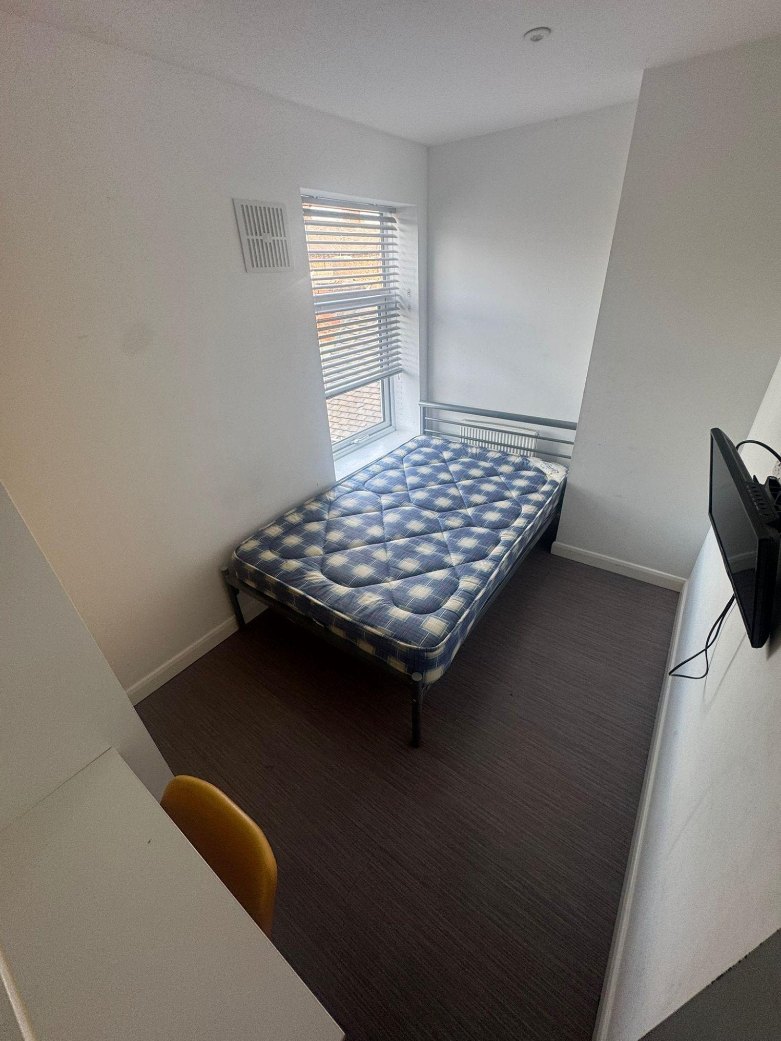 Room Conway Street in Stoke-on-Trent