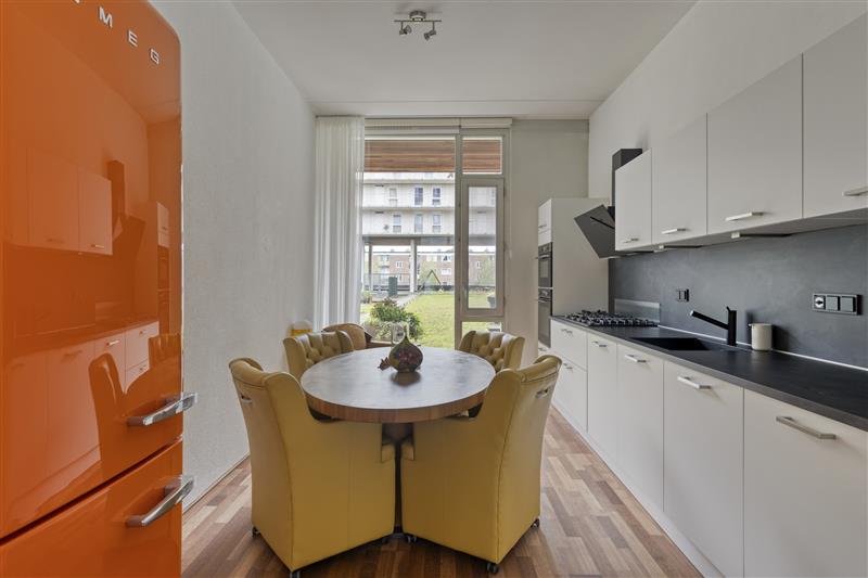 Appartement te koop: Martini van Geffenstraat 118, Amsterdam