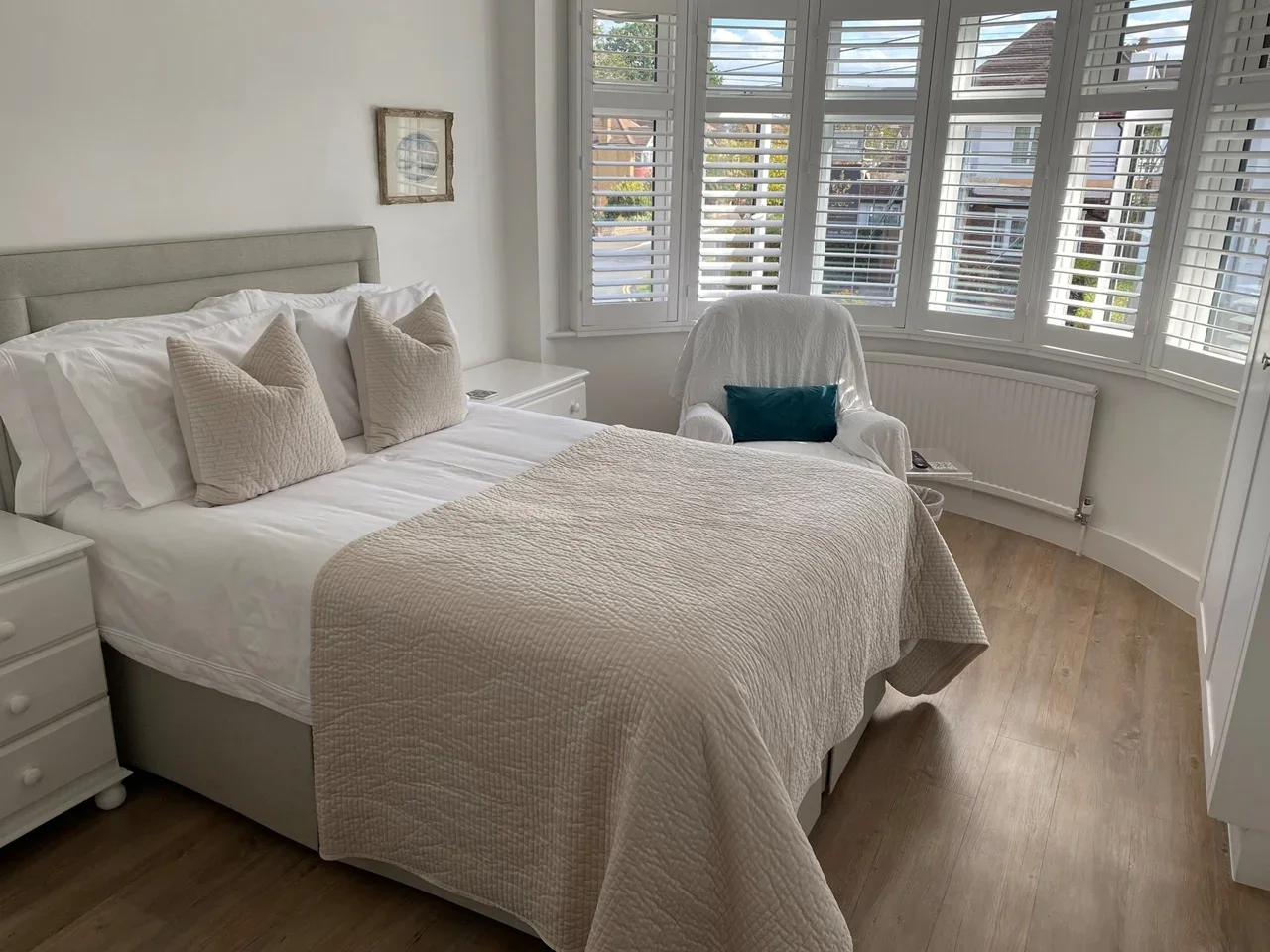 Room Thorndon Gardens in Epsom and Ewell