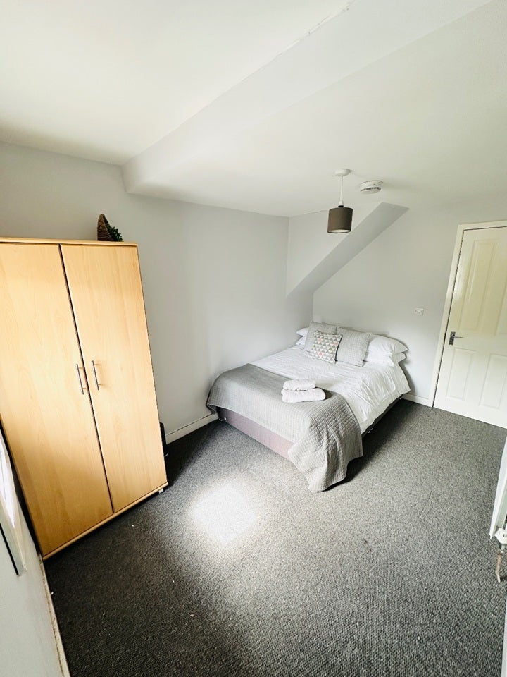 Room New England Road in Brighton