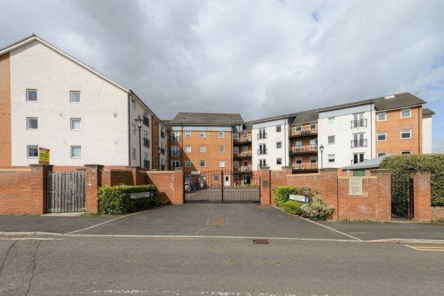 Flat Sanderson Villas in Gateshead