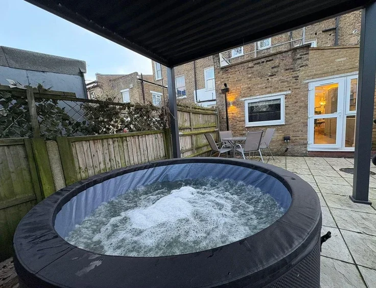 Flat Weedington Road in Greater London
