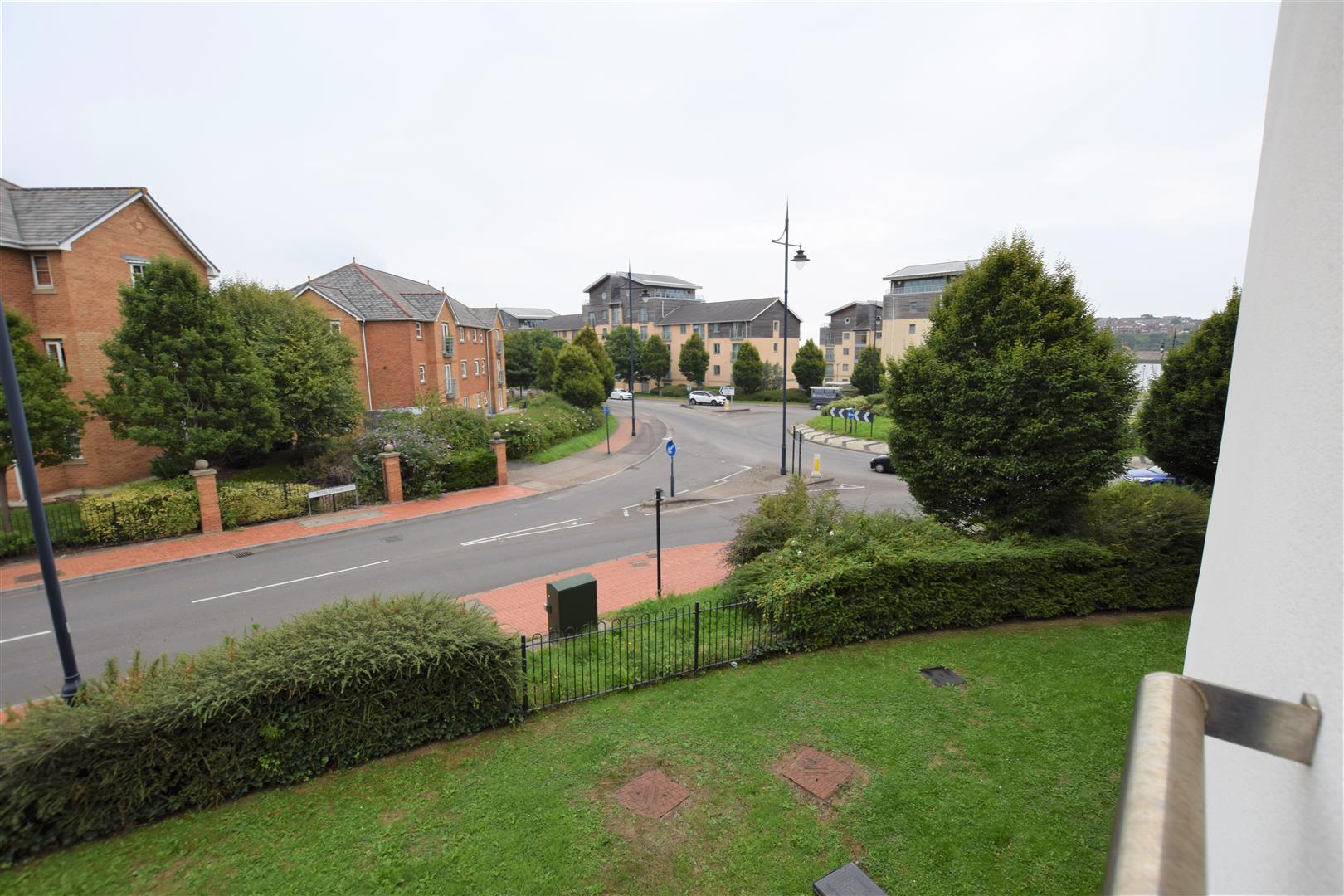 Flat Rhodfa'r Gwagenni in Barry