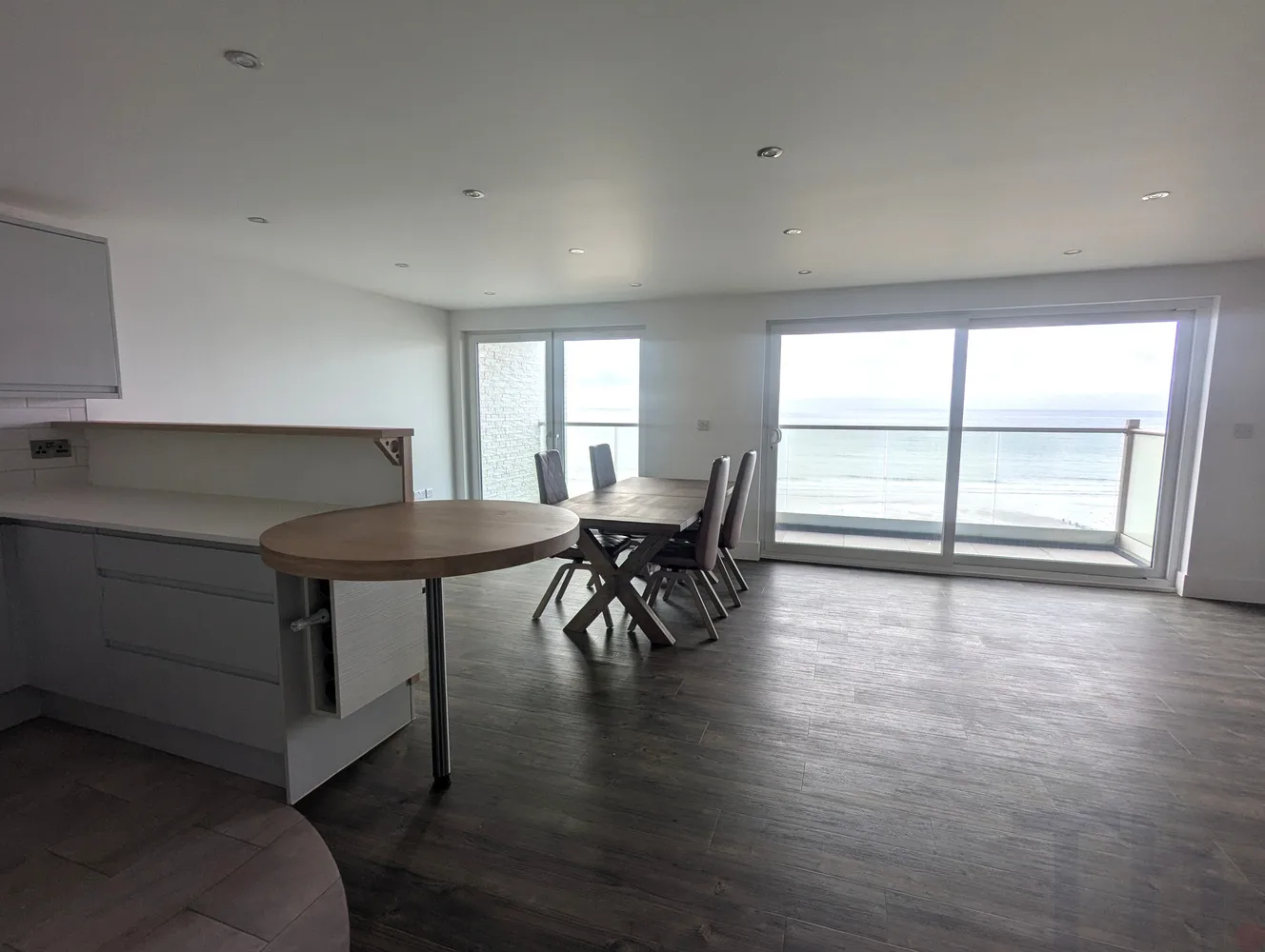 Flat Culver Parade in Sandown