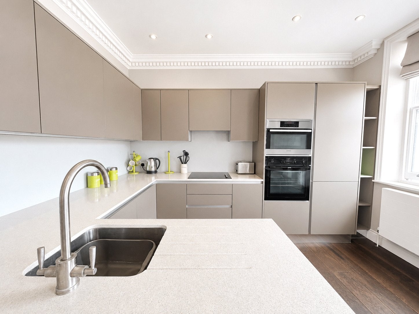 Flat The Borough in Waverley