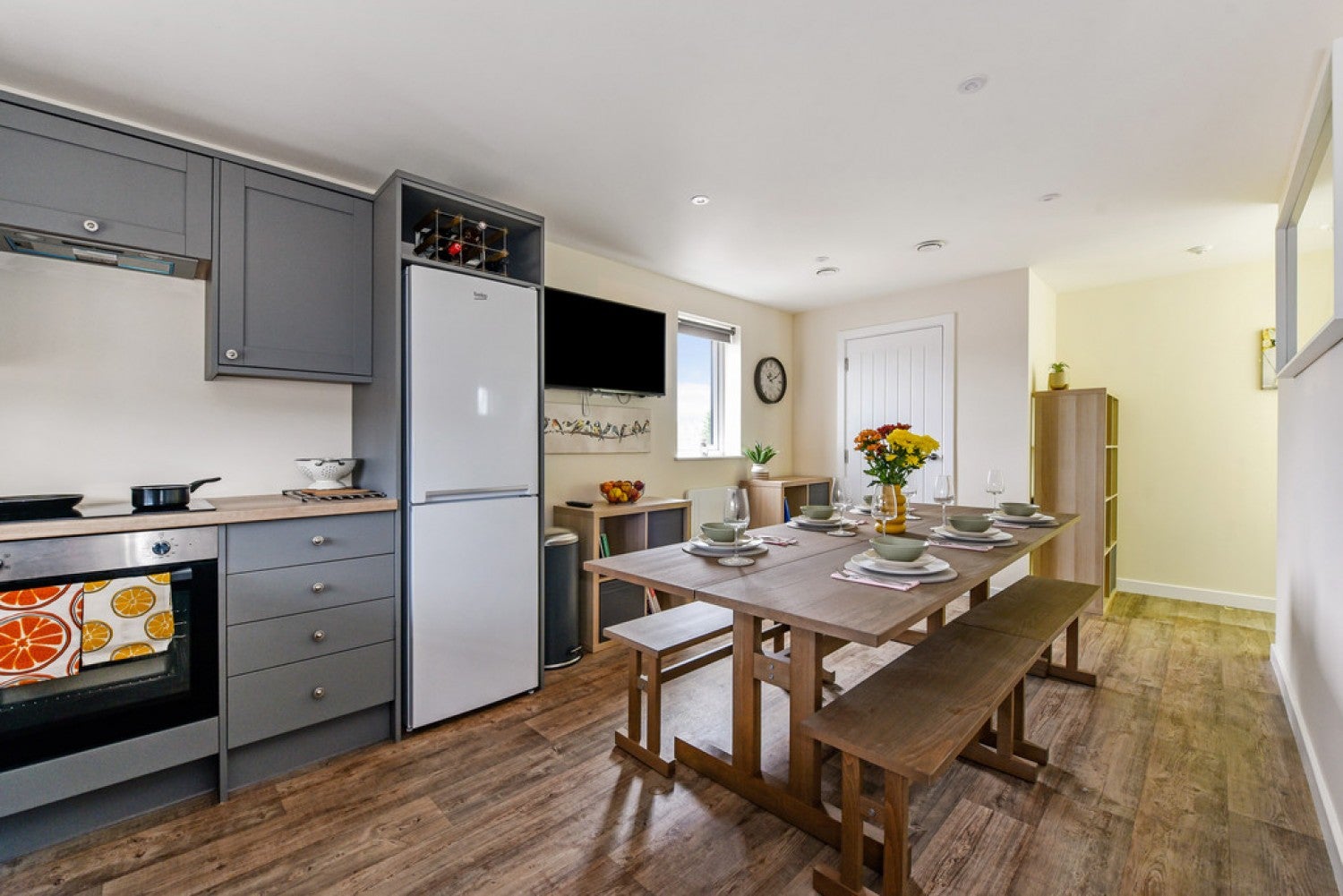 Room Winnall Manor Road in Winchester