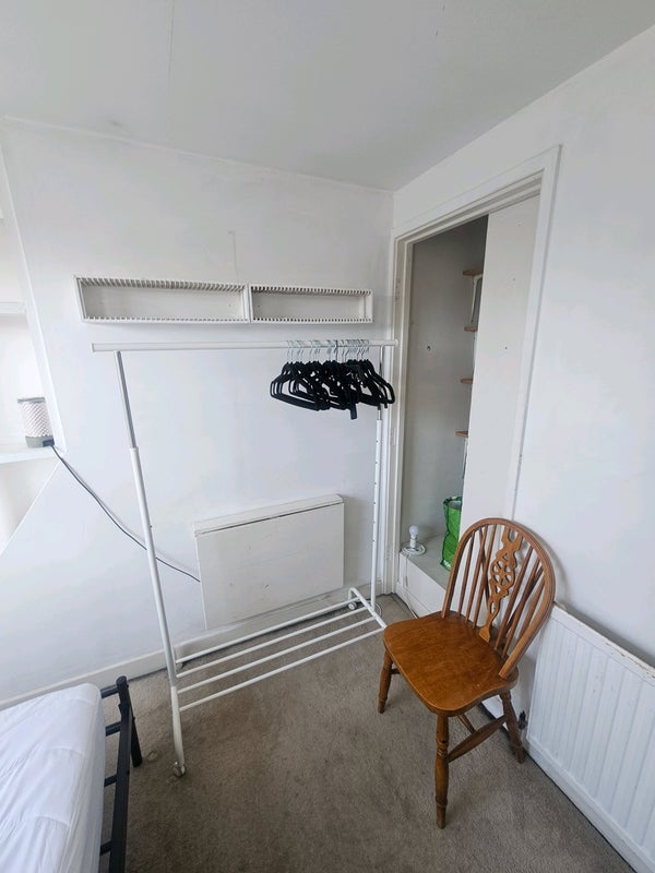 Room Cheshire Street in Greater London