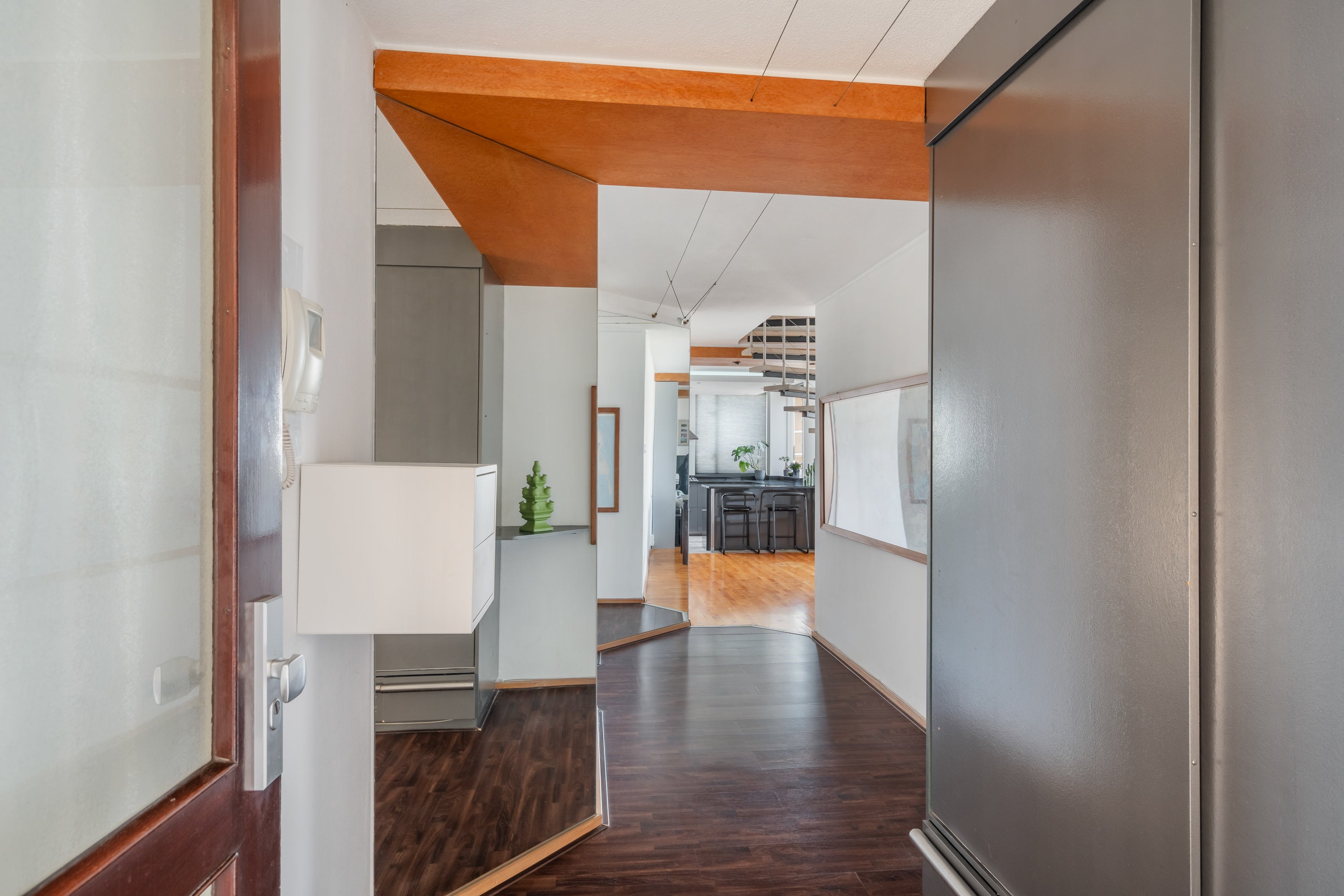 Appartement te koop: Visbankflat 24, Vlaardingen