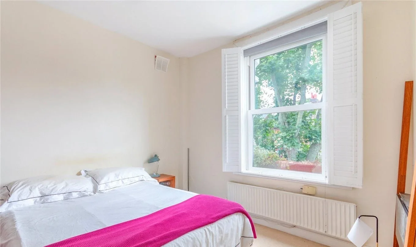 Room Pepys Road in Greater London