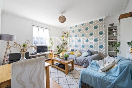 Flat Belsize Road in Greater London